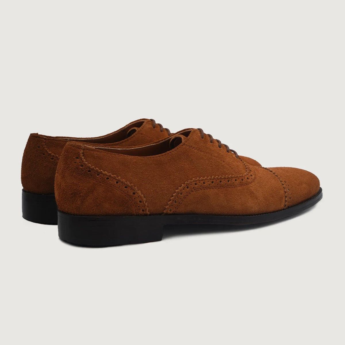 High-Traction Rubber Outsole & Lug Tread Pattern on Greyson Brogues Oxford Коричневый Suede Кожаная обувь для Мужчин For Men
