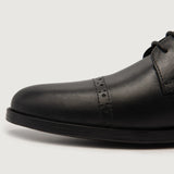 Authentic Full-Grain Leather Grain Depth & Pull-Up Patina Texture Detail