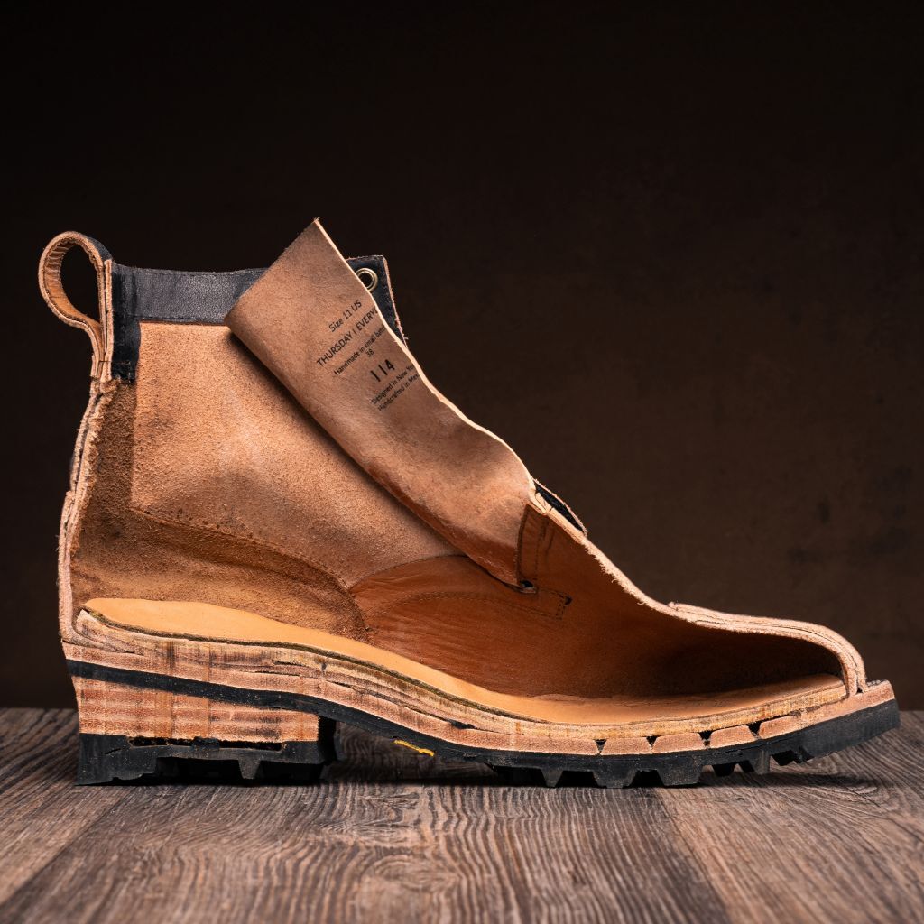 High-Traction Rubber Outsole & Lug Tread Pattern on Challenger Sesame Double Shot Кожаные ботинки для Мужчин