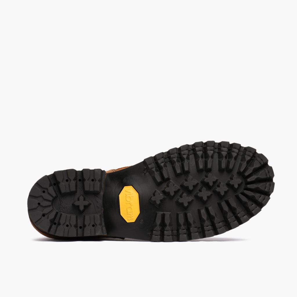 High-Traction Rubber Outsole & Lug Tread Pattern on Challenger Badland Кожаные ботинки для Мужчин