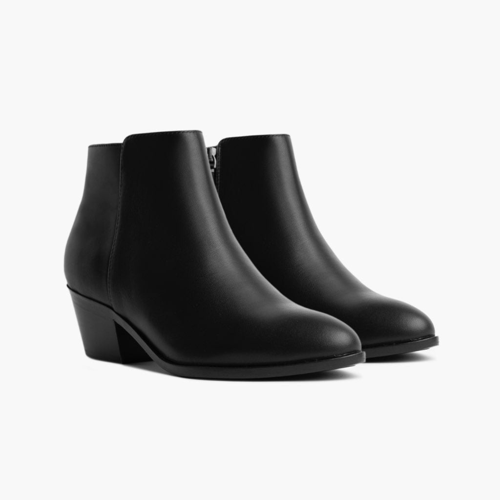 Black Full-Grain leather Boots - Рантовая конструкция Goodyear Welt и носок обуви