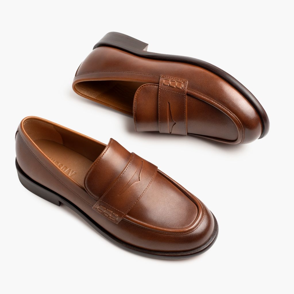 High-Traction Rubber Outsole & Lug Tread Pattern on Dress Penny Pecan Кожаные ботинки для Женщин