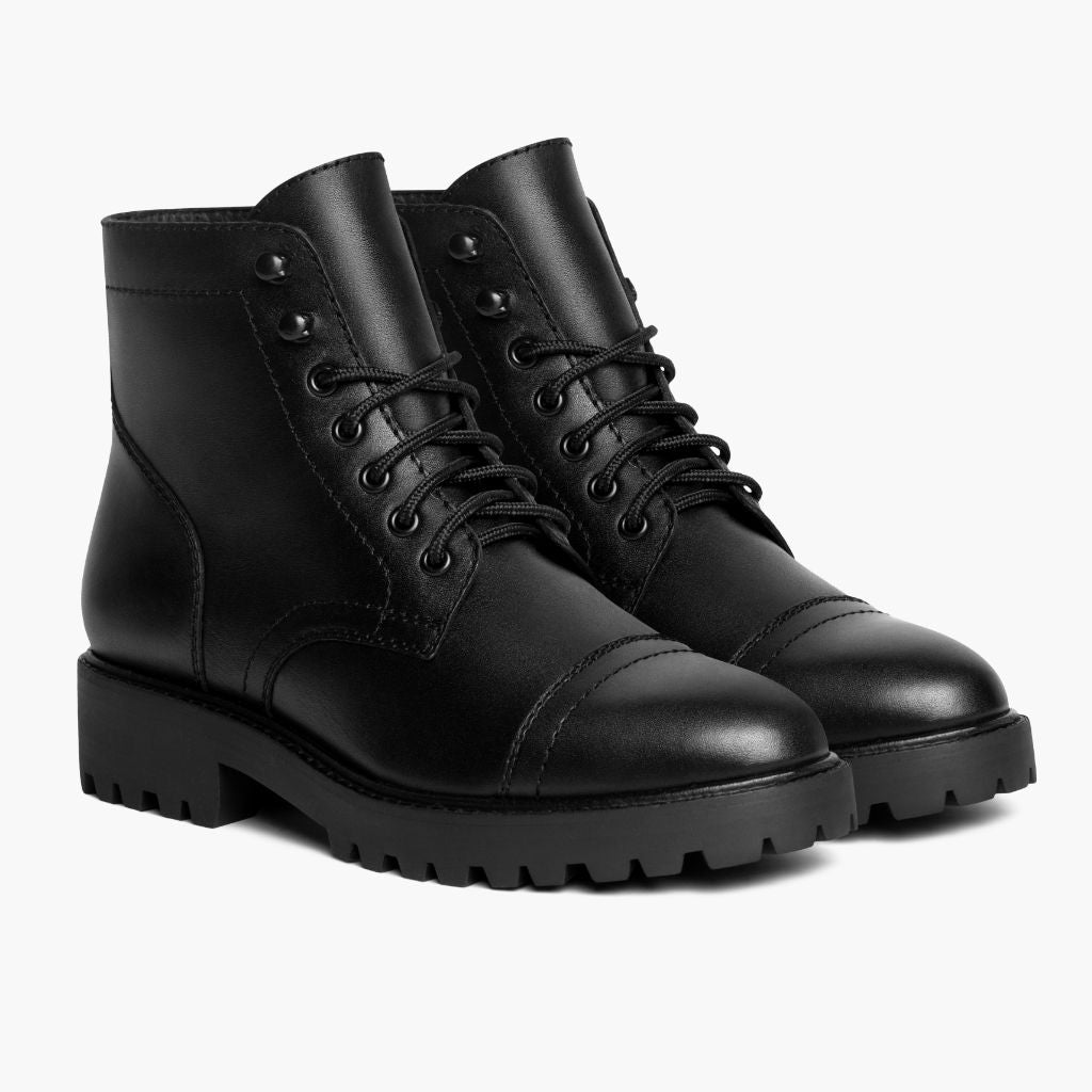 Black Full-Grain leather Boots - Рантовая конструкция Goodyear Welt и носок обуви