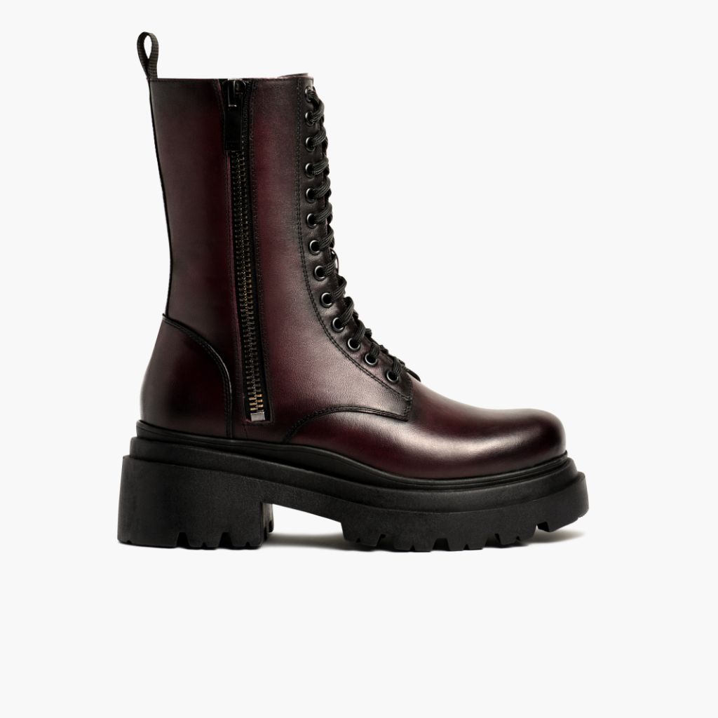 Black Full-Grain leather Boots - Рантовая конструкция Goodyear Welt и носок обуви