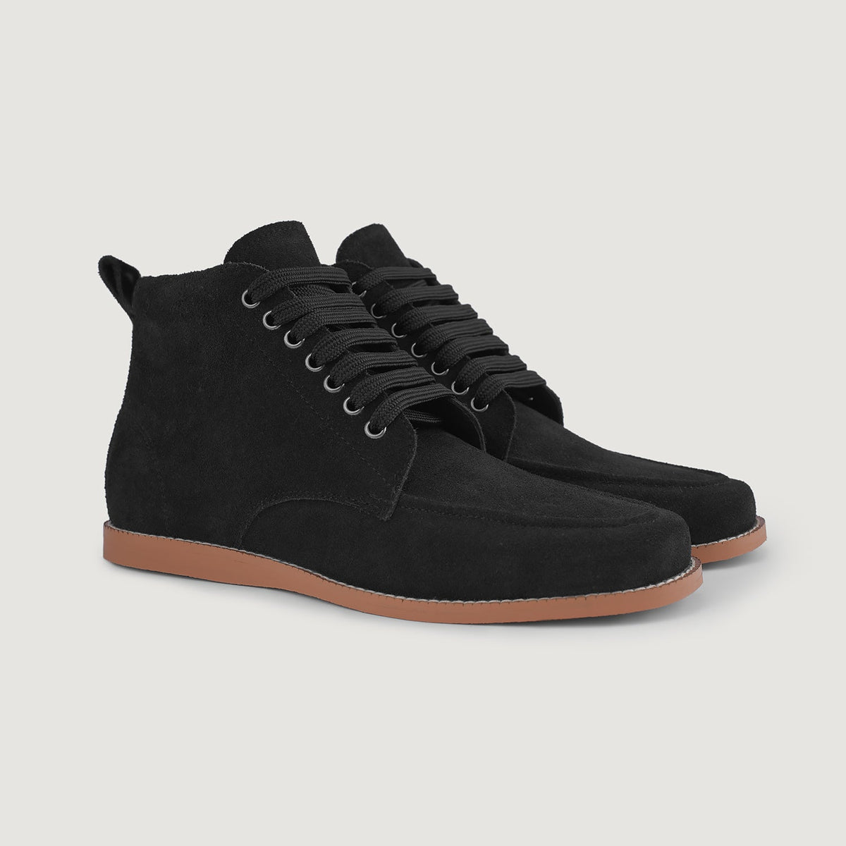 Bearman Кожаные ботинки для Мужчин in Black Goatskin Suede - Вид сбоку | Купить в официальном онлайн-магазине