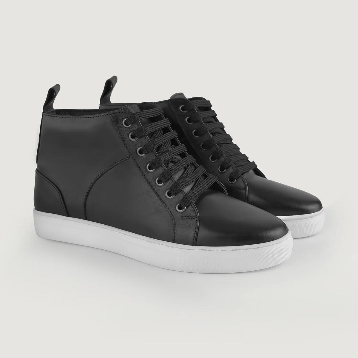 Marty High Top Черный Кожаные кеды для Мужчин в натуральной черной яловой коже - Вид сбоку | Купить в официальном онлайн-магазине
