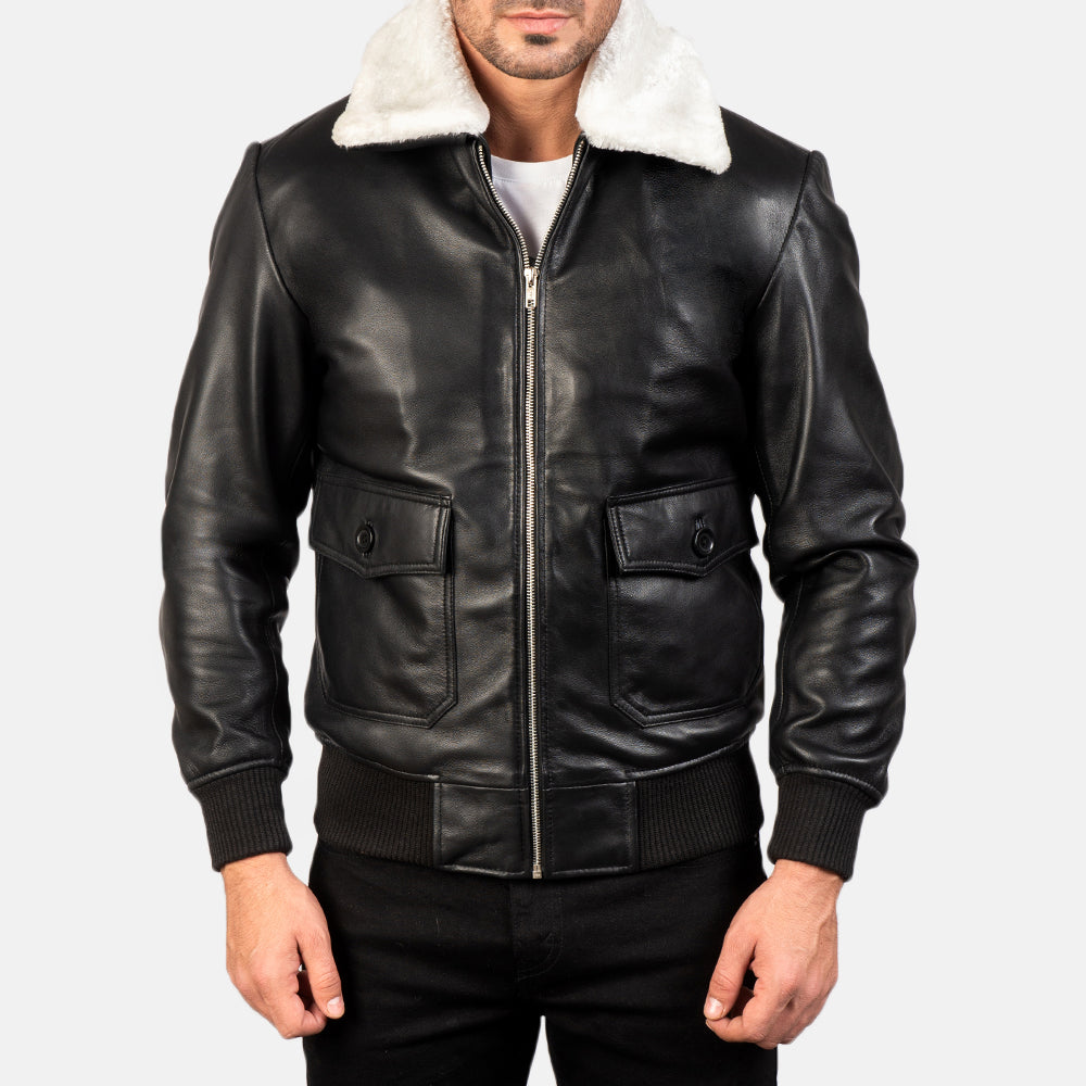 
Крупный план деталей of Shirt with Removable Fur & Zipper Hardware on Airin G-1 Black & White Leather Bomber Jacket