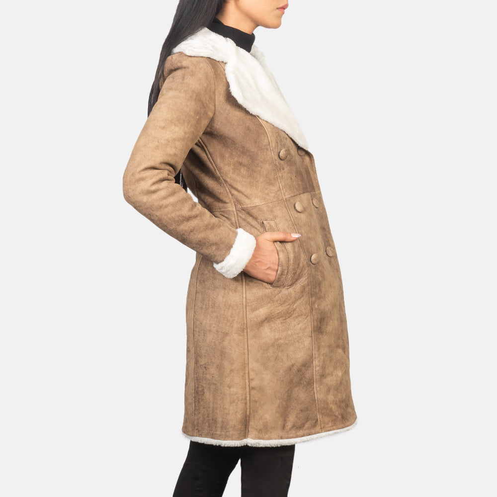 
Distressed Brown Sheepskin Snuffed Aviator Jacket - Вид сзади, подчеркивающий посадку по плечам и ровный край
