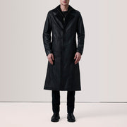 
Black Sheepskin leather Coat - Вид сзади, подчеркивающий посадку по плечам и ровный край