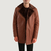
Крупный план деталей of Shirt & Button Hardware on Cinnamon Коричневый Leather Fur Кожаное пальто для Мужчин