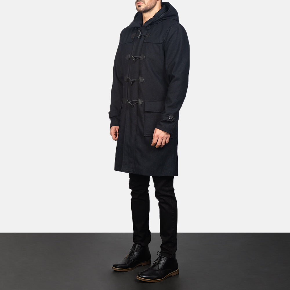 
Black Synthetic Wool Trench Coat - Вид сзади, подчеркивающий посадку по плечам и ровный край