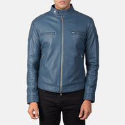 
Gatsby Quilted Blue Leather Biker Jacket - Вид сбоку, демонстрирующий эргономичный крой рукава