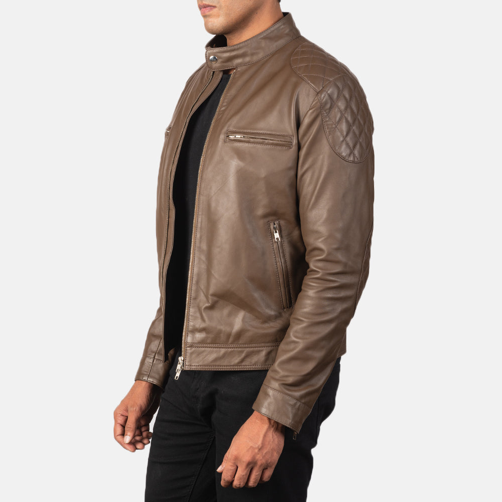 
Dark Brown Sheepskin Leather Biker Jacket - Вид сзади, подчеркивающий посадку по плечам и ровный край