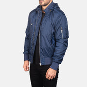 
Blue Nylon Bomber Jacket - Вид сзади, подчеркивающий посадку по плечам и ровный край