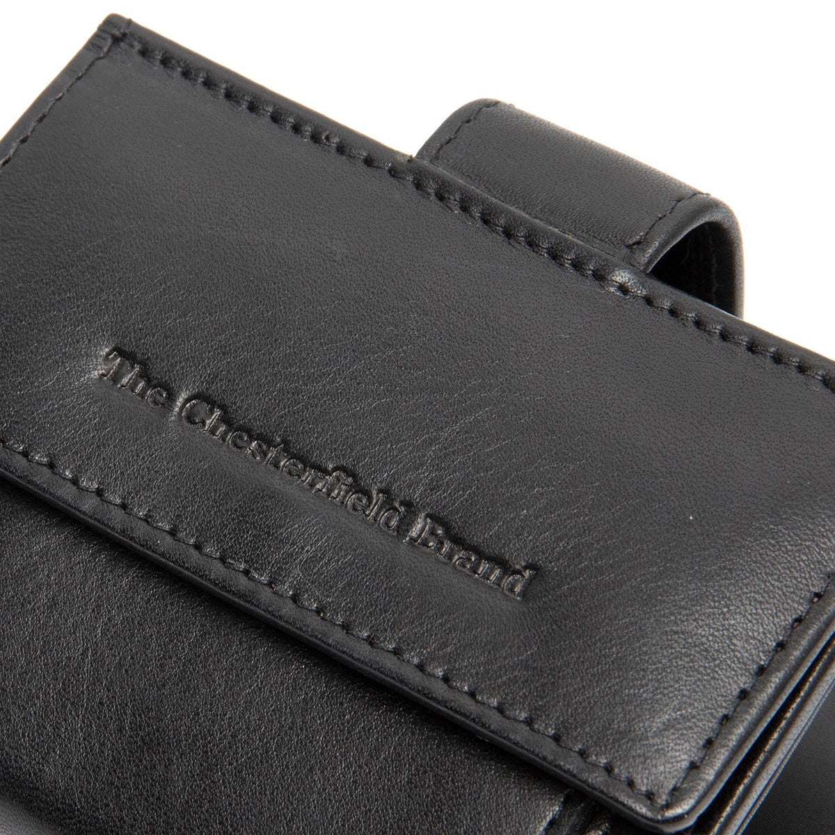 
Solid Antique Brass Hardware & Heavy-Duty Dual Zipper Detail on Lesina Цельнозерновая кожа Картхолдер