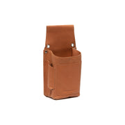 
100% Full-Grain Wax Pull-Up 100% Full-Grain Leather Grain Texture & Handcrafted Patina Detail