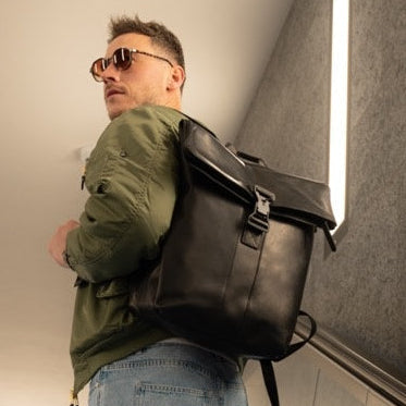 Savona Full-Grain Leather Laptop Backpack женская