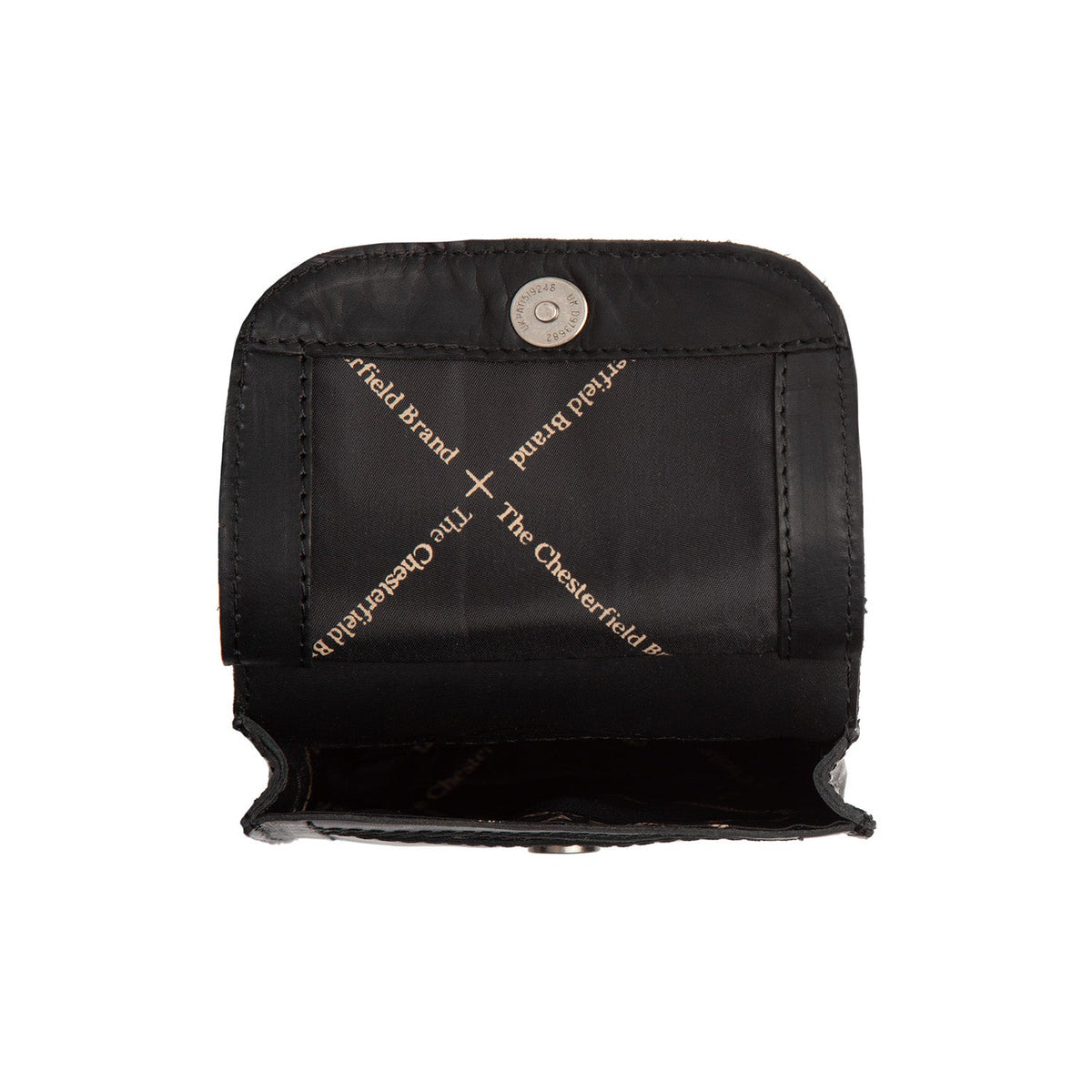
Крупный план деталей of Classic Collar & Heavy-Duty Zipper Hardware on Nebra Цельнозерновая кожа Phone Bag
