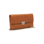 100% Full-Grain Wax Pull-Up 100% Full-Grain Leather Grain Texture &amp; Handcrafted Patina Detail
