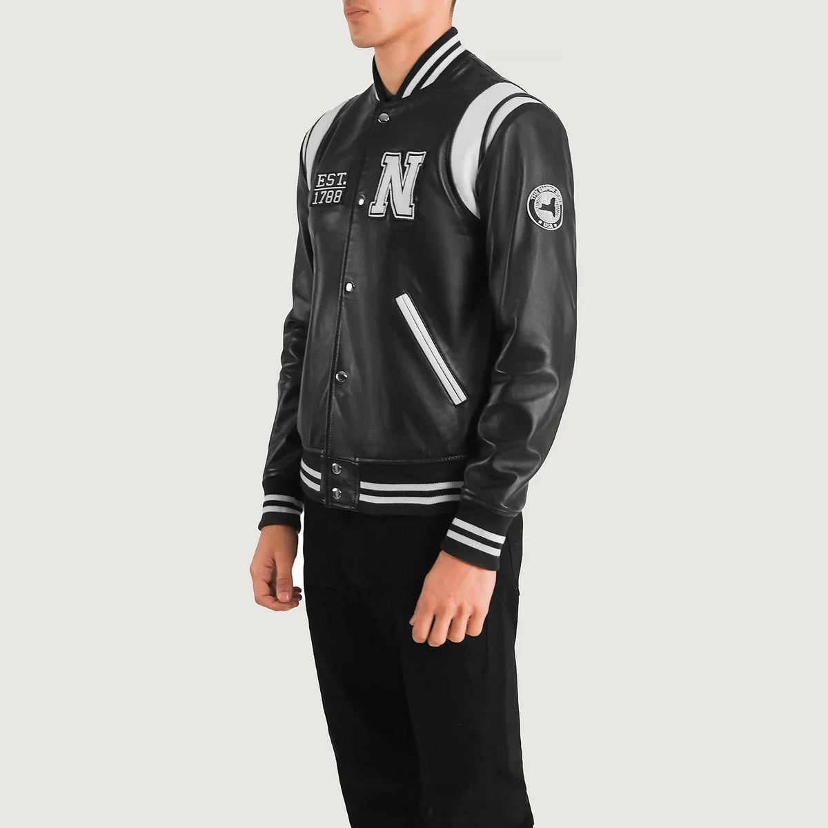 
Black & White Sheepskin Leather Varsity Jacket - Вид сзади, подчеркивающий посадку по плечам и ровный край