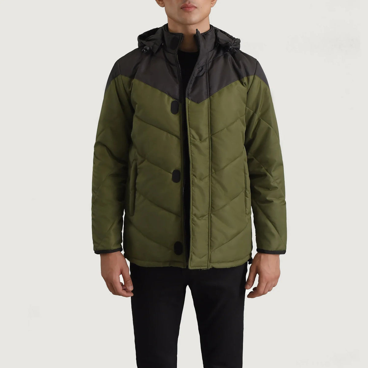 
Luka Черный & Оливковый Hooded Puffer Кожаная куртка для Мужчин in Black & Green Full-Grain Leather - Вид спереди и приталенный силуэт | Купить в официальном онлайн-магазине