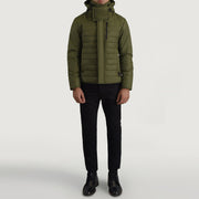 
Крупный план деталей of Classic Collar & Zipper With Placket Hardware on Malcolm Оливковый Hooded Puffer Кожаная куртка для Мужчин