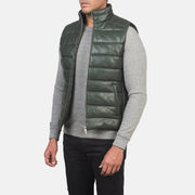 
Green Sheepskin leather Vest - Вид сзади, подчеркивающий посадку по плечам и ровный край