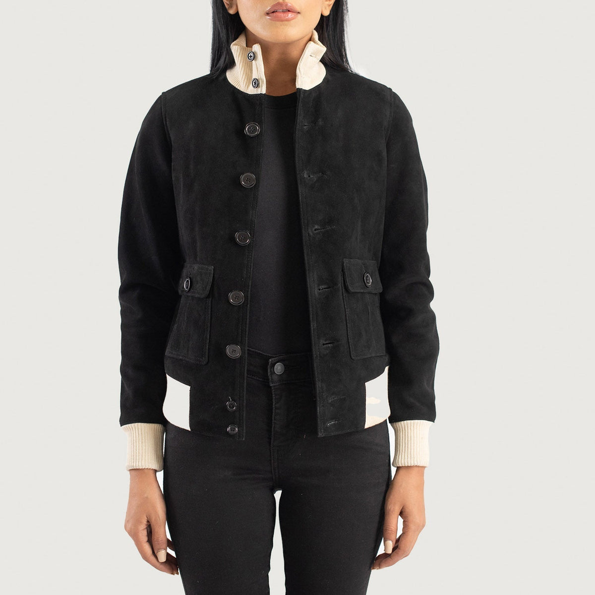 
Sasha A1 Black Suede Bomber Jacket in Black Goatskin Suede - Вид спереди и приталенный силуэт | Купить в официальном онлайн-магазине