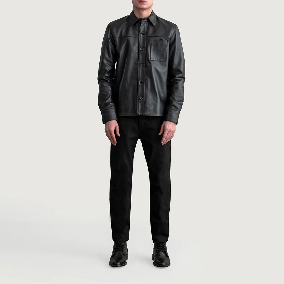 
Крупный план деталей of Shirt & Buttons Hardware on Scout Черный Leather Shirt для Мужчин