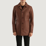
Urban Slate Коричневый Кожаное пальто для Мужчин in Brown Cowhide Leather - Вид спереди и приталенный силуэт | Купить в официальном онлайн-магазине