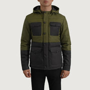 
Крупный план деталей of Classic Collar & Heavy-Duty Zipper Hardware on Wayne Черный & Оливковый Hooded Puffer Кожаная куртка для Мужчин